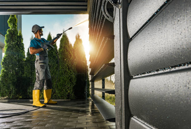 Best Animal Enclosure Cleaning  in South Les, AK